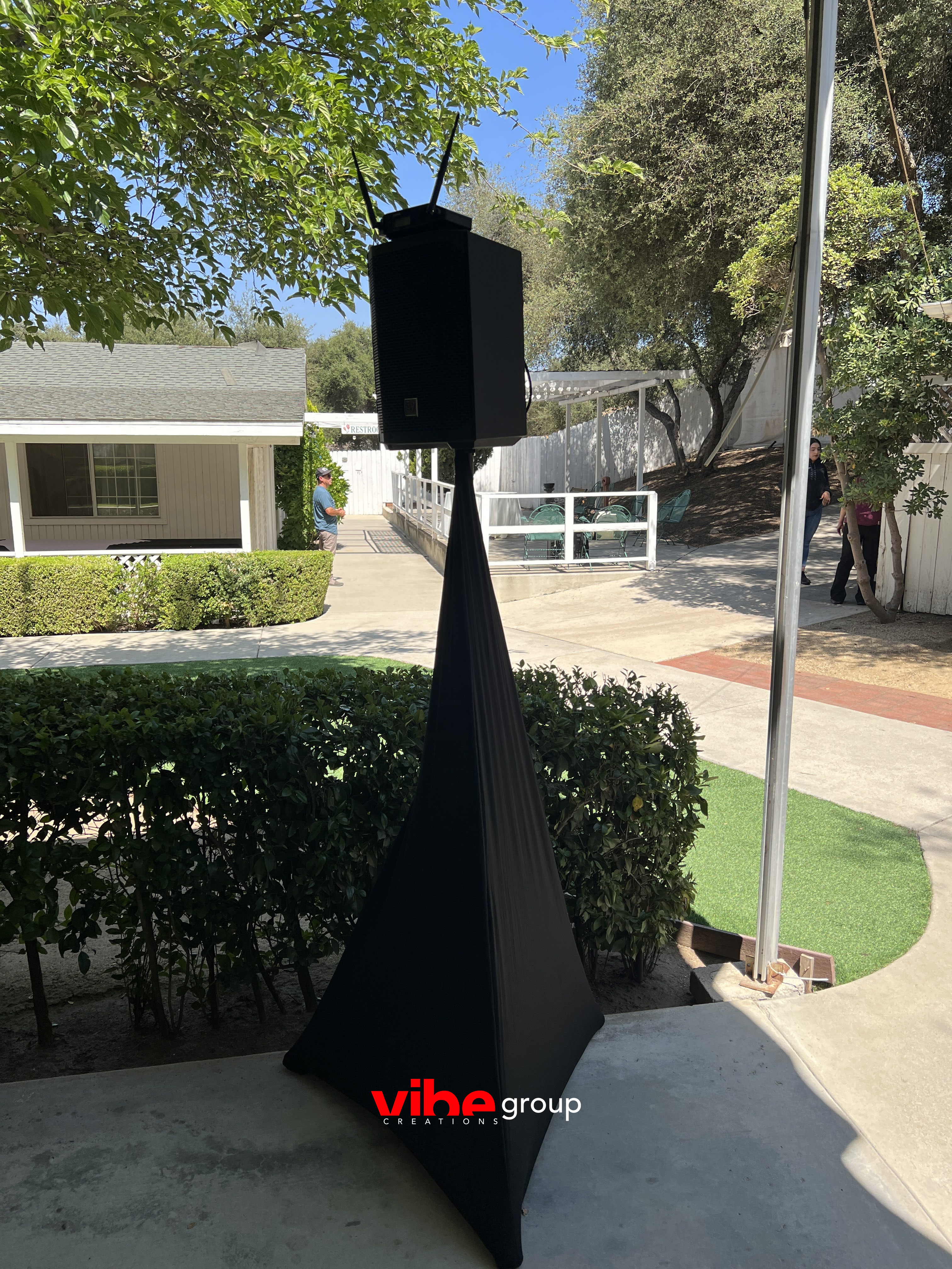 Cocktail hour sound system in an outdoor garden